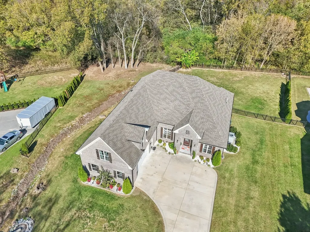 959 Bluejay Way Gallatin TN 37066