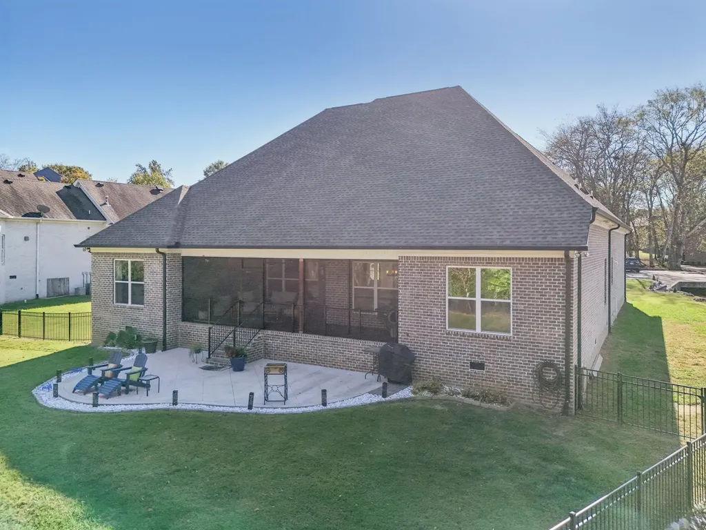 959 Bluejay Way Gallatin TN 37066