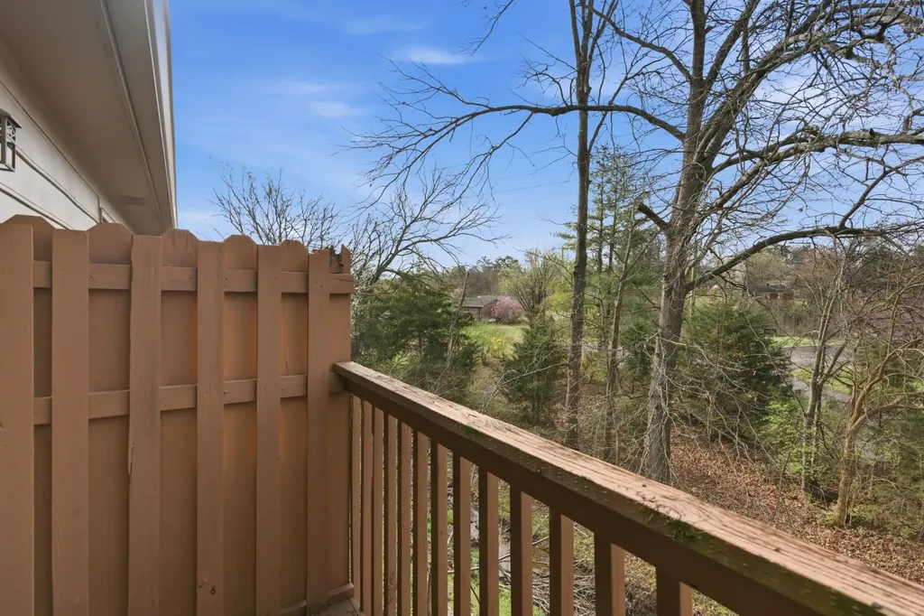 302 Hickory Place Nashville TN 37214