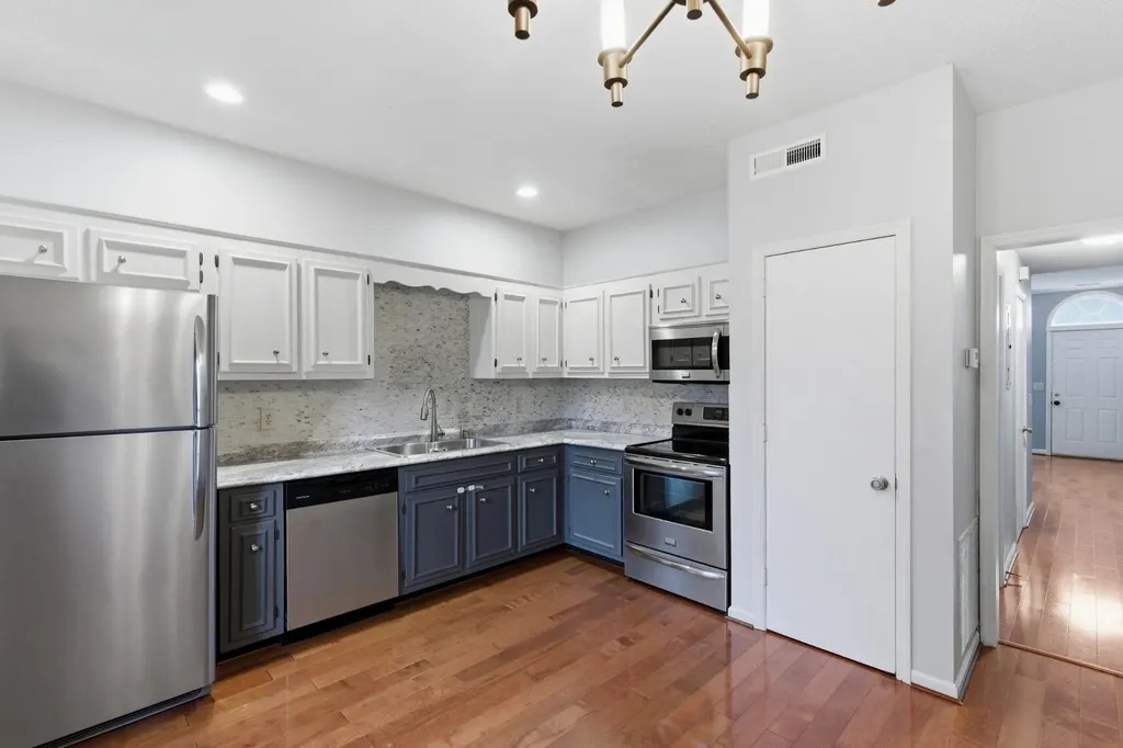 302 Hickory Place Nashville TN 37214