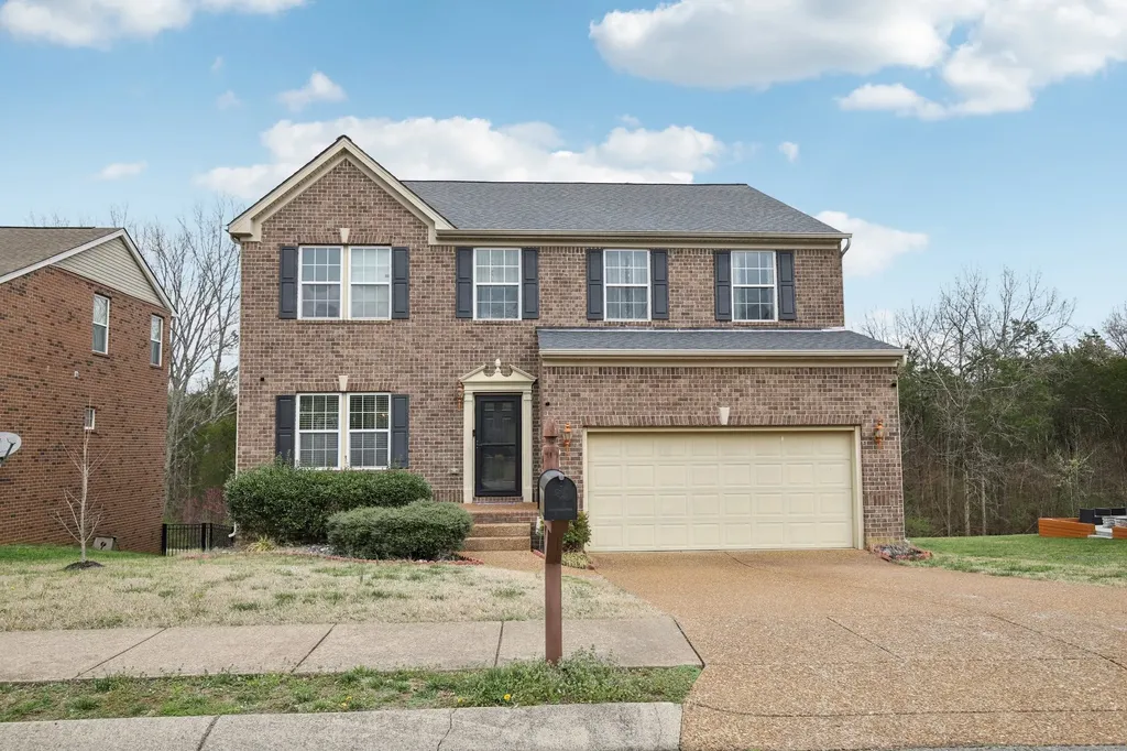 281 Cobblestone Landing Mount Juliet TN 37122