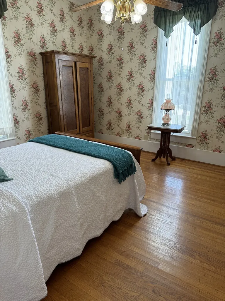 618 Main St, N Carthage TN 37030