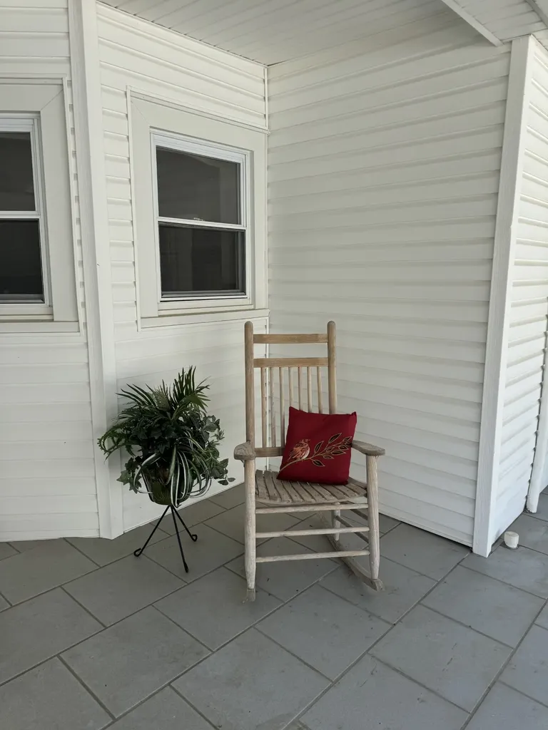 618 Main St, N Carthage TN 37030