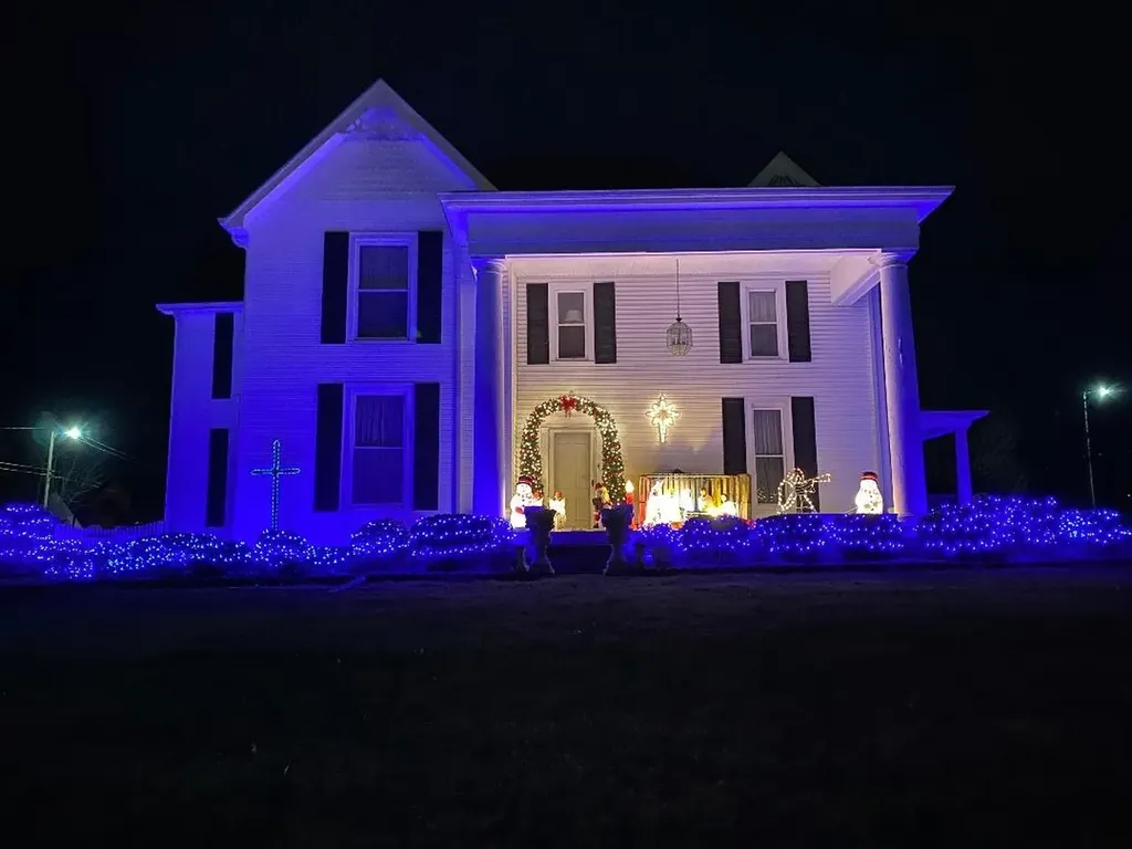 618 Main St, N Carthage TN 37030