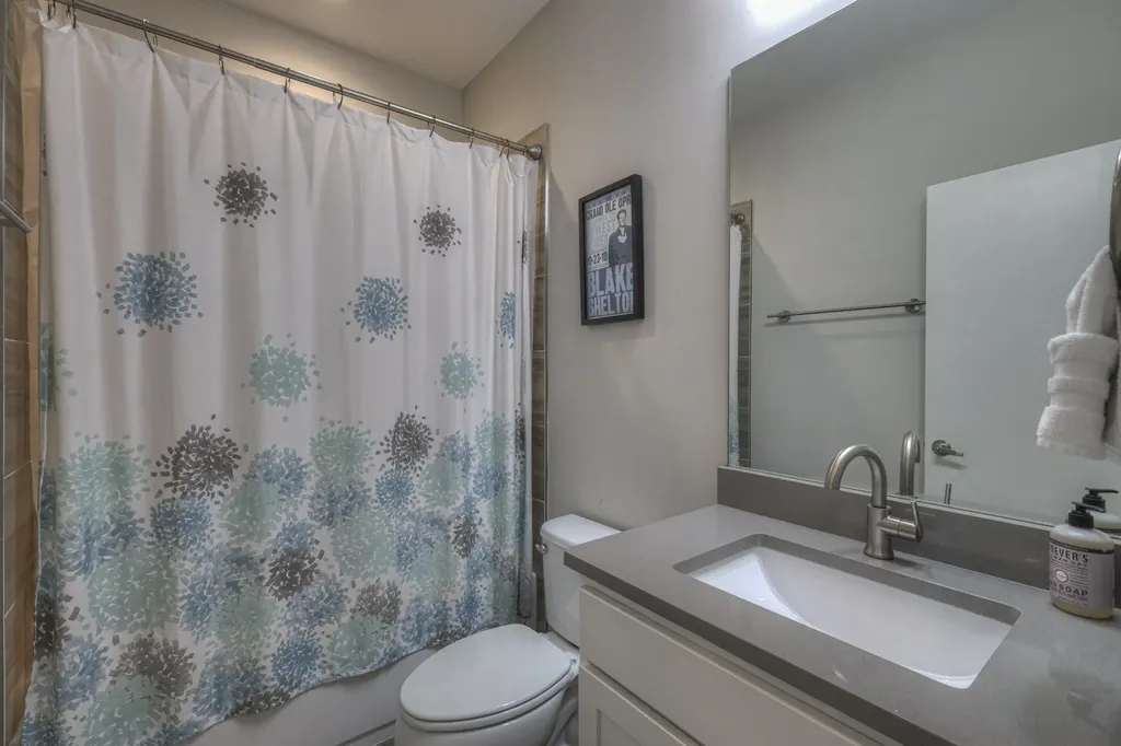 64 Fern Avenue Nashville TN 37207