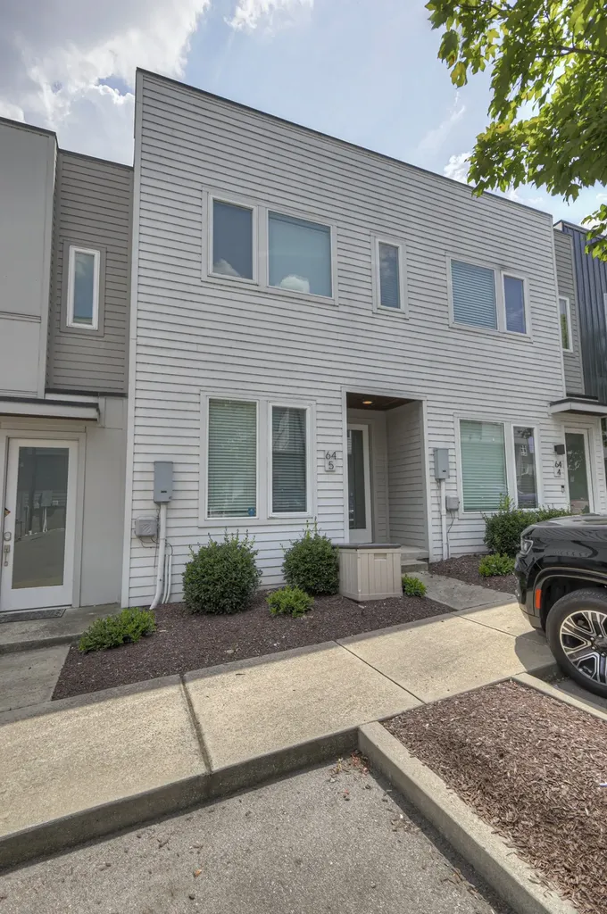 64 Fern Avenue Nashville TN 37207