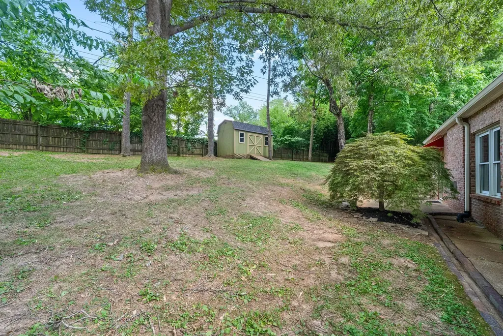 811 River Run Clarksville TN 37043