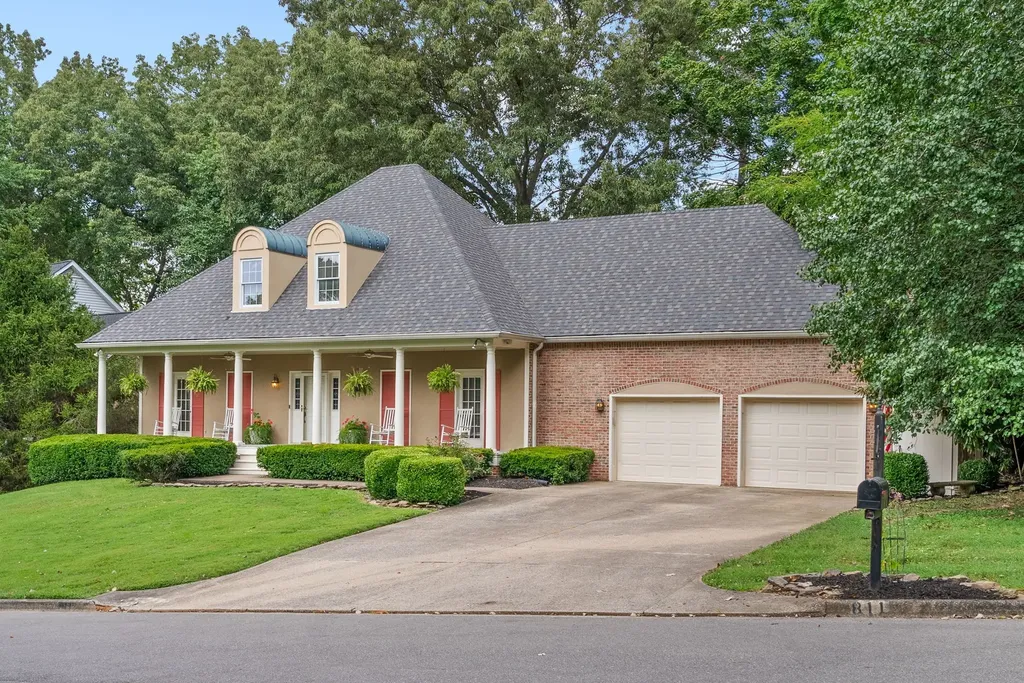811 River Run Clarksville TN 37043
