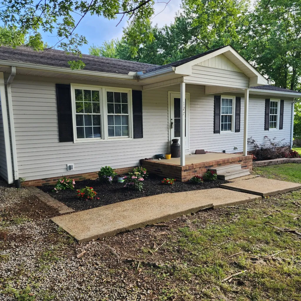 127 Michael Circle Lawrenceburg TN 38464