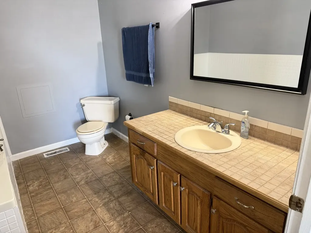 127 Michael Circle Lawrenceburg TN 38464