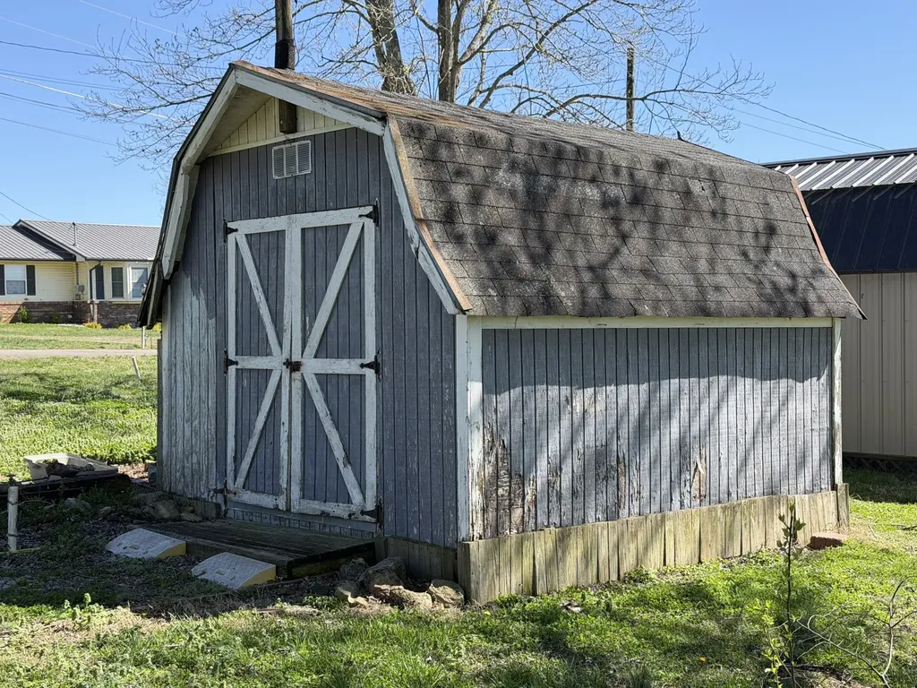 127 Michael Circle Lawrenceburg TN 38464