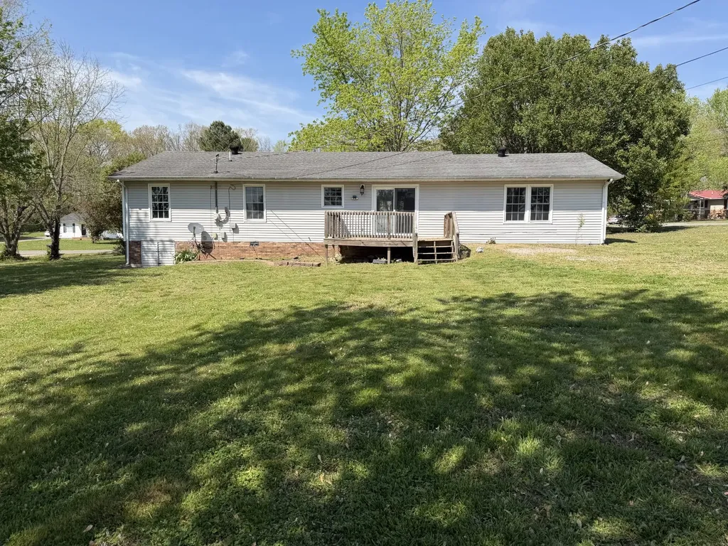 127 Michael Circle Lawrenceburg TN 38464