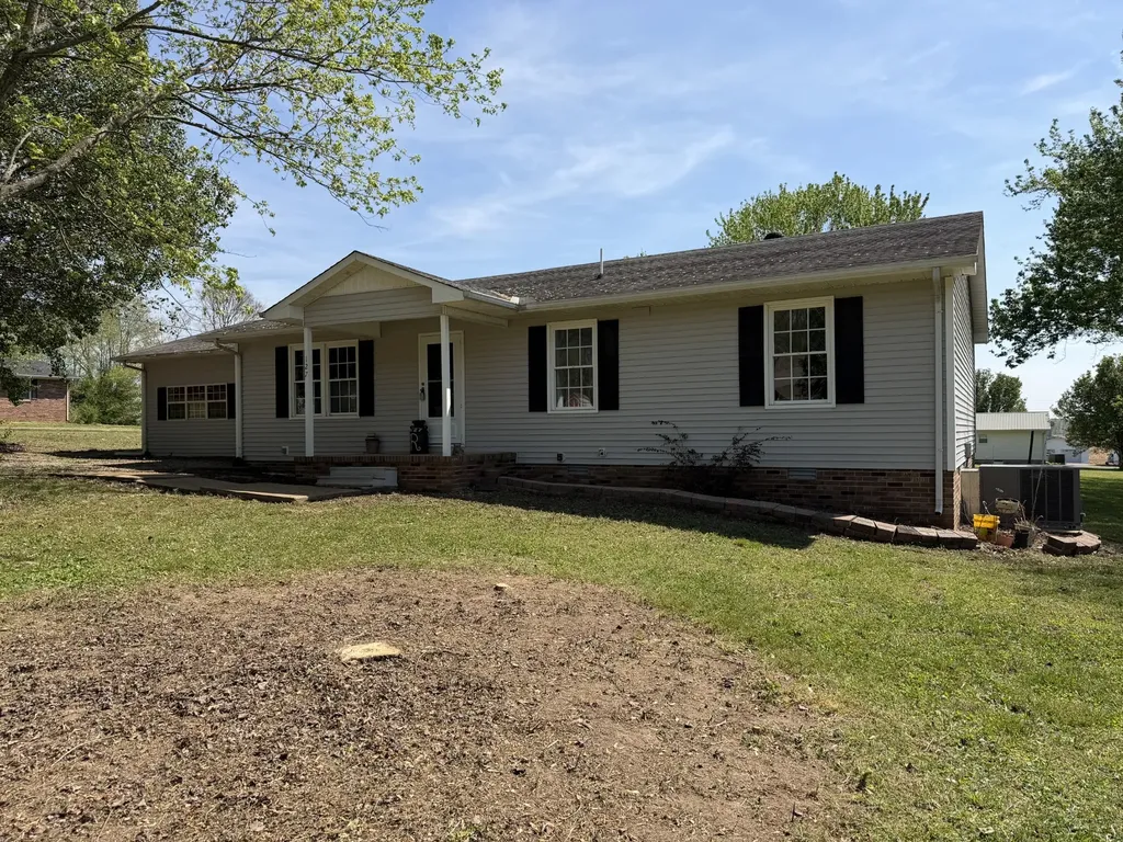 127 Michael Circle Lawrenceburg TN 38464