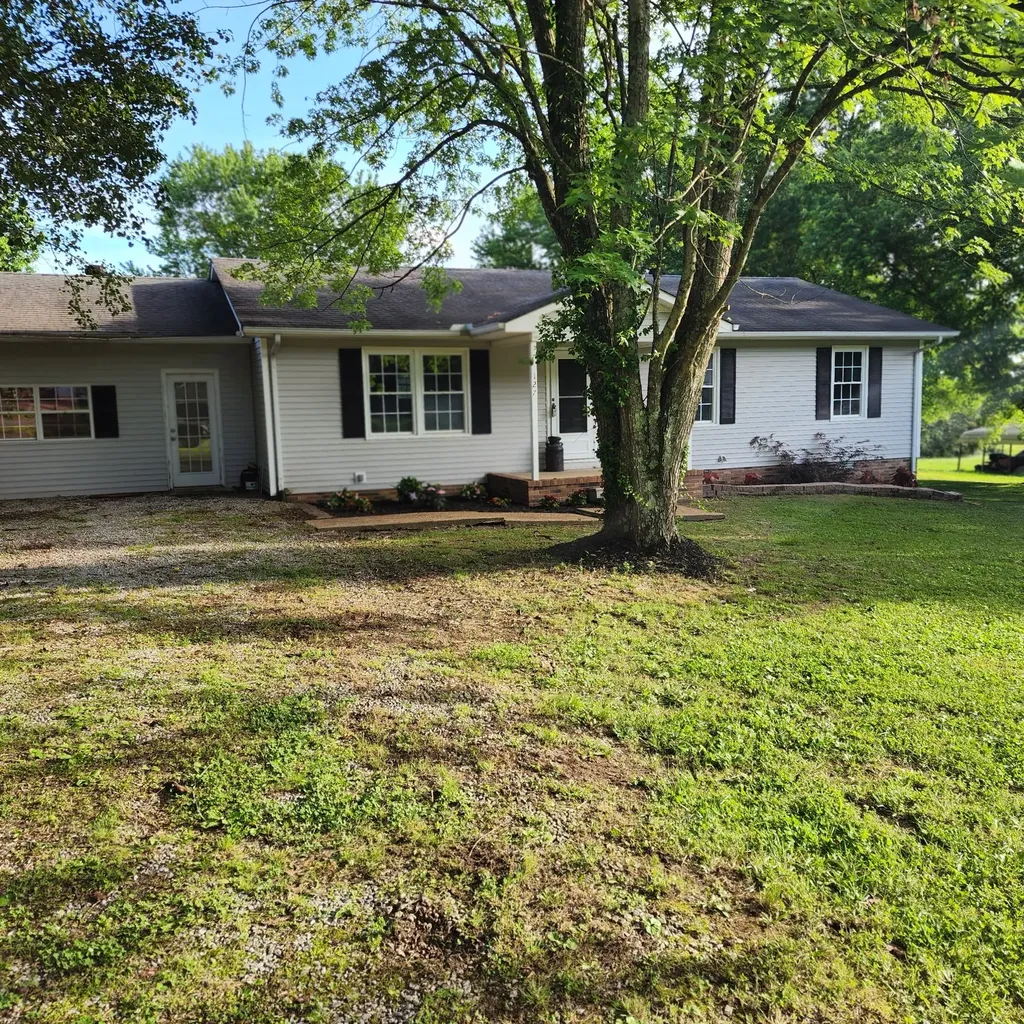 127 Michael Circle Lawrenceburg TN 38464
