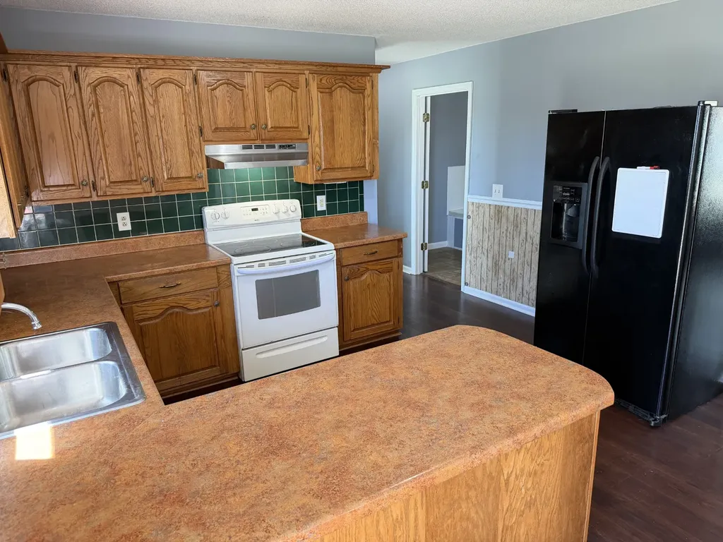 127 Michael Circle Lawrenceburg TN 38464