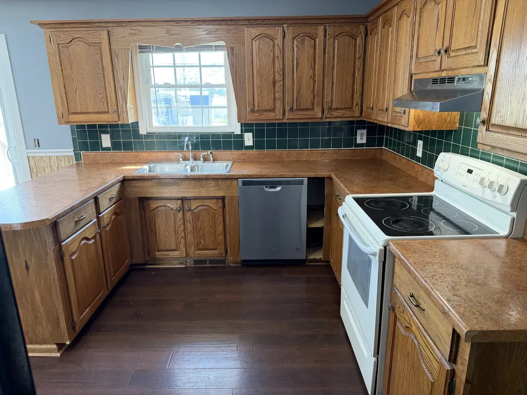 127 Michael Circle Lawrenceburg TN 38464