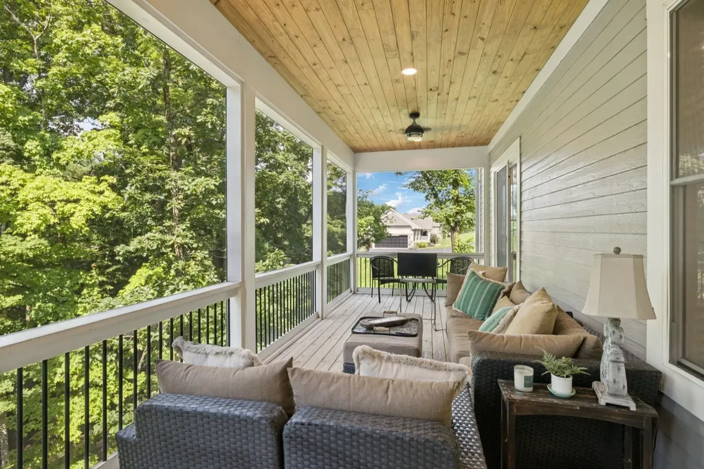 1556 Heller Ridge Spring Hill TN 37174