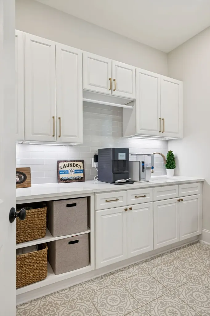 1556 Heller Ridge Spring Hill TN 37174