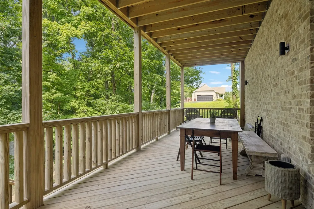 1556 Heller Ridge Spring Hill TN 37174