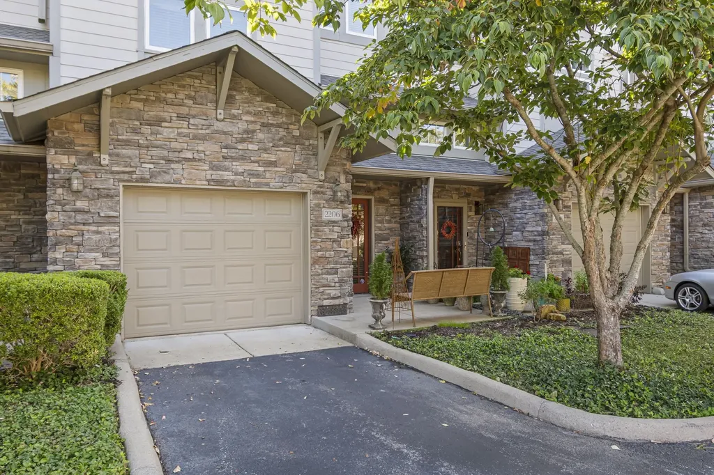 320 Old Hickory Boulevard Nashville TN 37221
