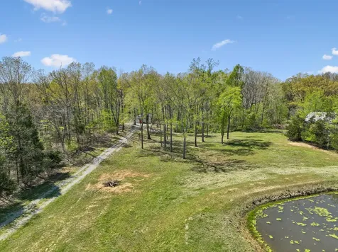 3010 Spencer Mill Road Bon Aqua TN 37025