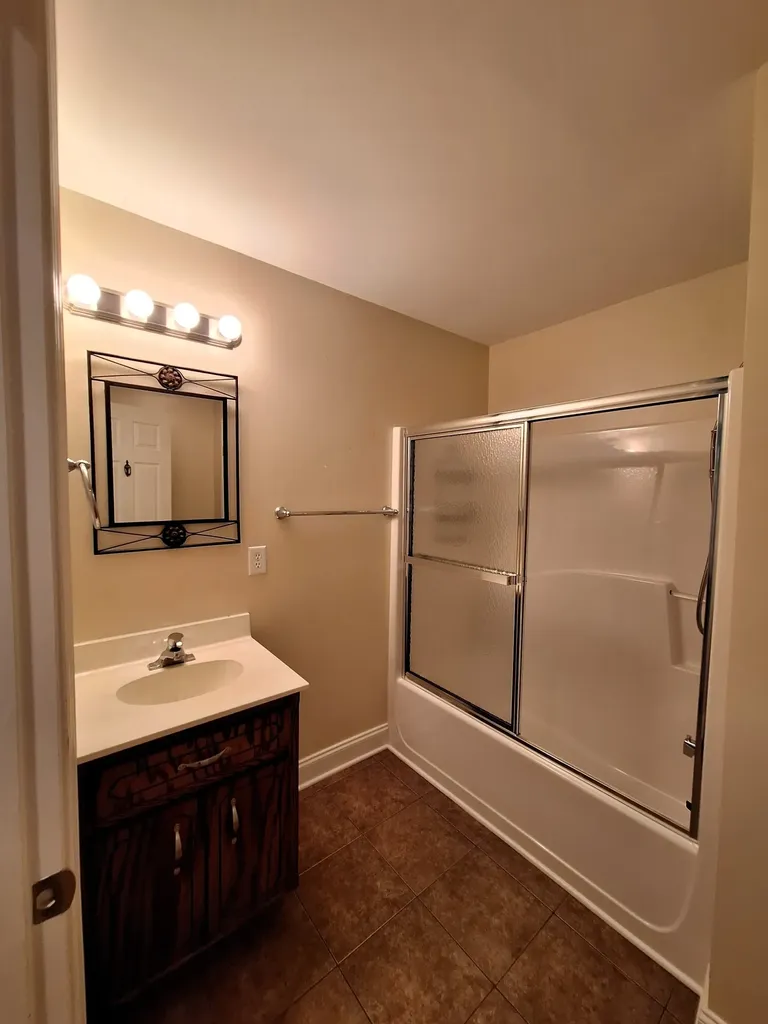 38 Murray Lake Drive Winchester TN 37398
