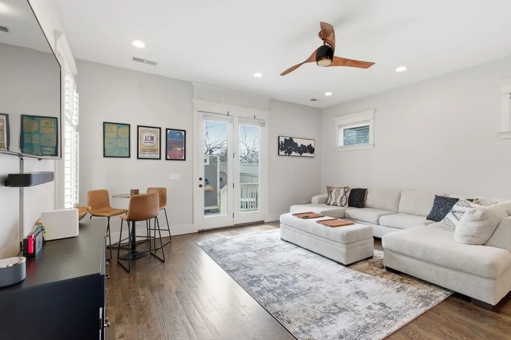 1034 Burchwood Avenue Nashville TN 37216