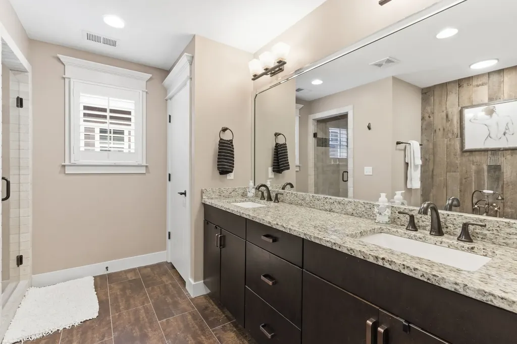 1034 Burchwood Avenue Nashville TN 37216