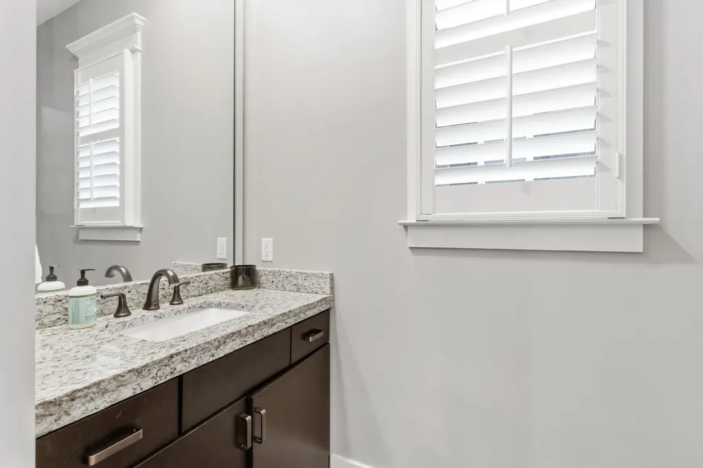 1034 Burchwood Avenue Nashville TN 37216