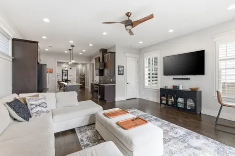 1034 Burchwood Avenue Nashville TN 37216