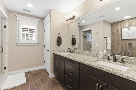 1034 Burchwood Avenue Nashville TN 37216