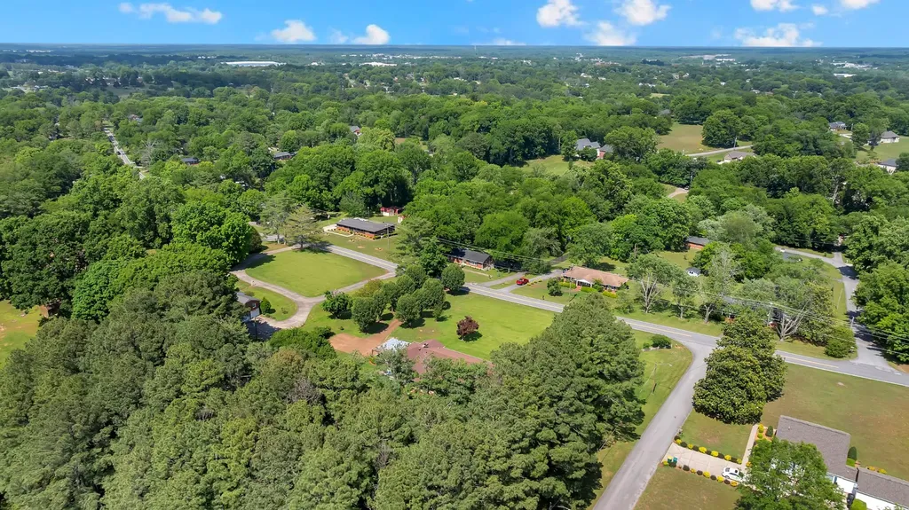 780 Hull Avenue Lewisburg TN 37091