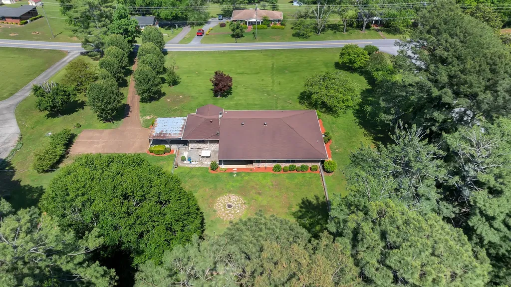 780 Hull Avenue Lewisburg TN 37091
