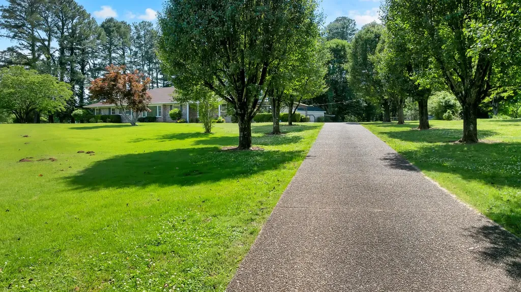 780 Hull Avenue Lewisburg TN 37091