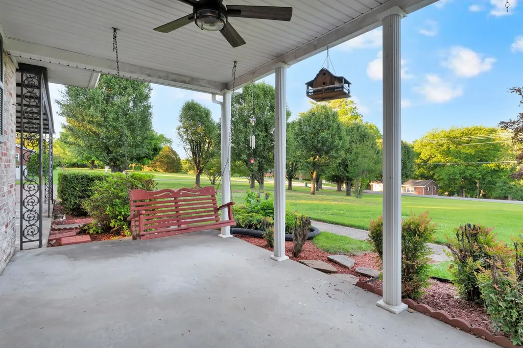 780 Hull Avenue Lewisburg TN 37091