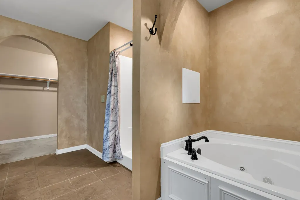780 Hull Avenue Lewisburg TN 37091