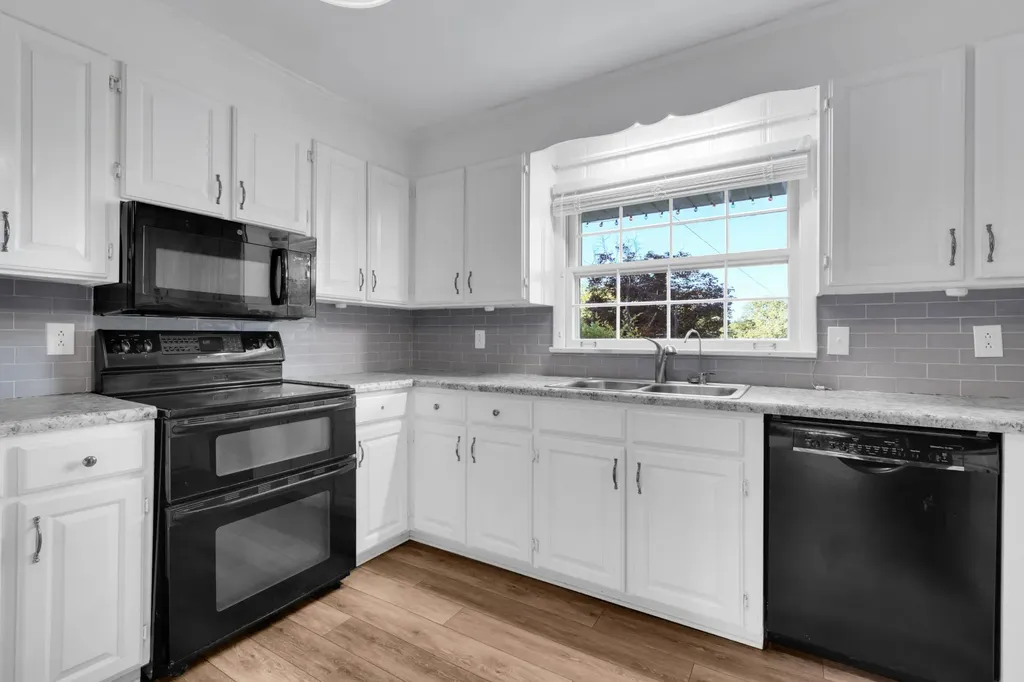 780 Hull Avenue Lewisburg TN 37091
