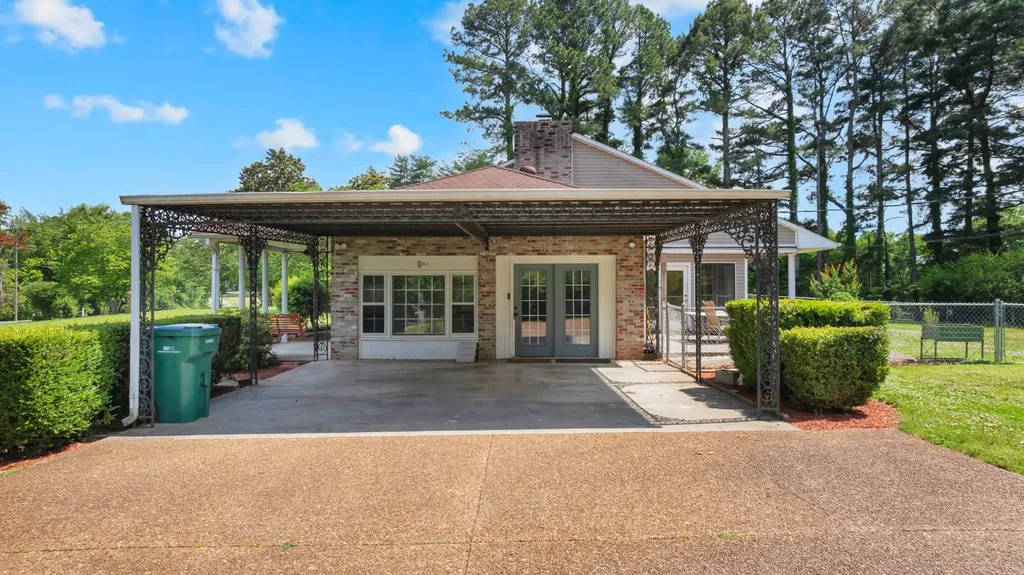 780 Hull Avenue Lewisburg TN 37091