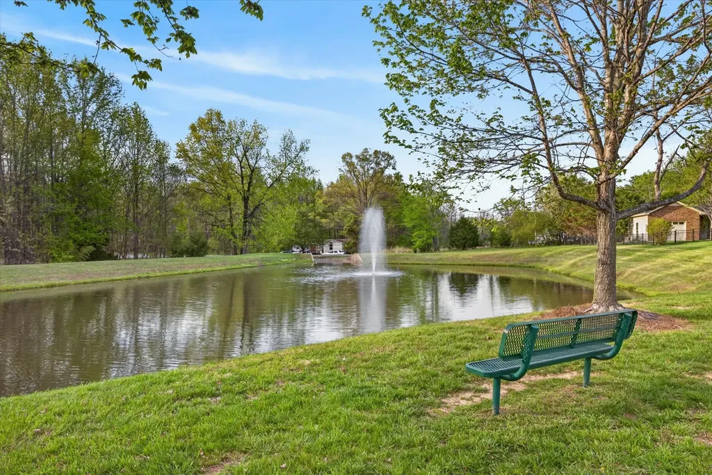 1014 Willow Circle Clarksville TN 37043