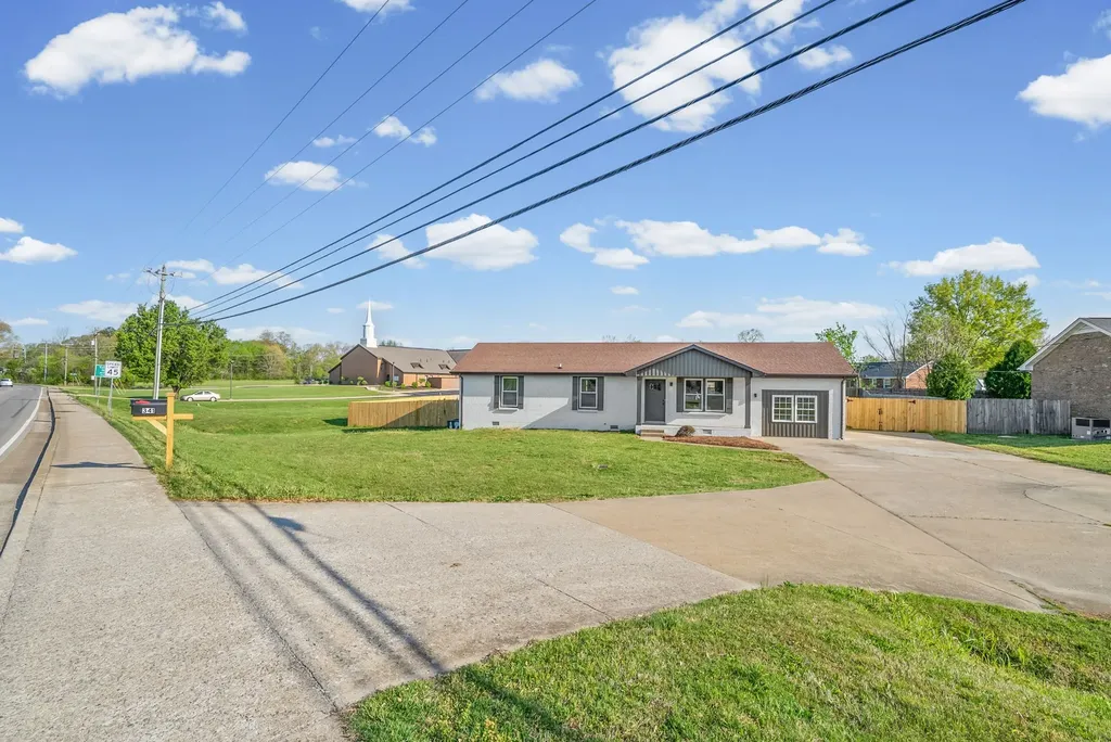 341 Cunningham Lane Clarksville TN 37042