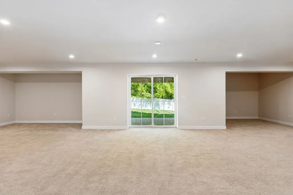 3404 Woodcrest Court Columbia TN 38401