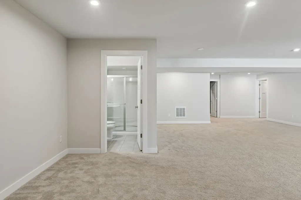 3404 Woodcrest Court Columbia TN 38401