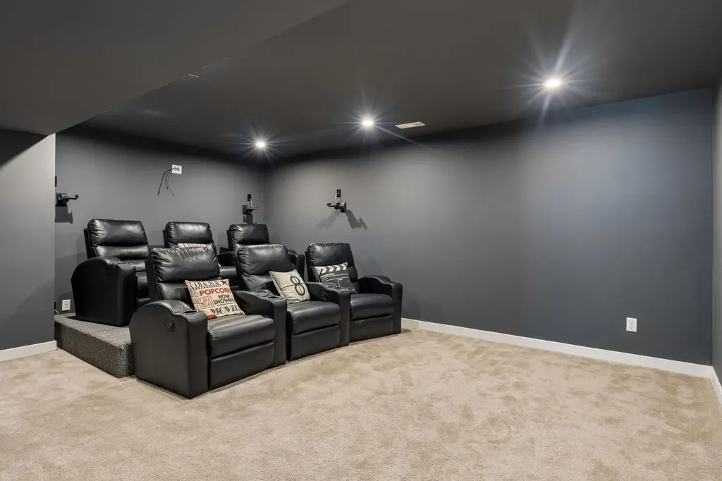 3404 Woodcrest Court Columbia TN 38401