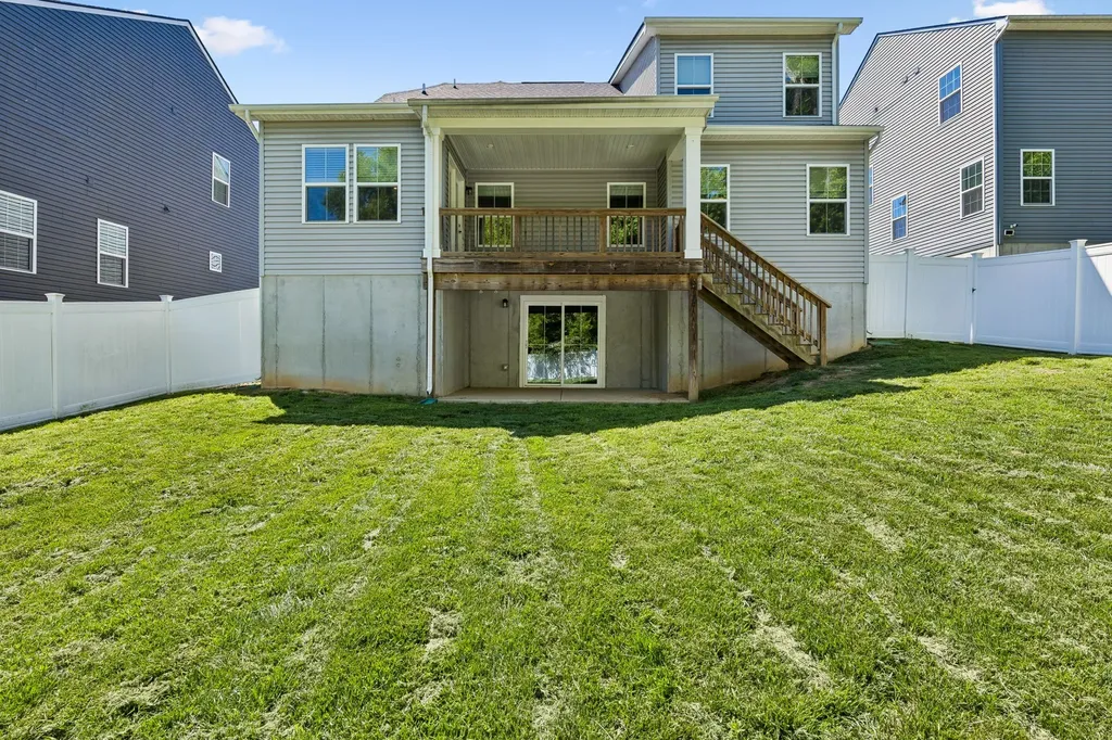 3404 Woodcrest Court Columbia TN 38401