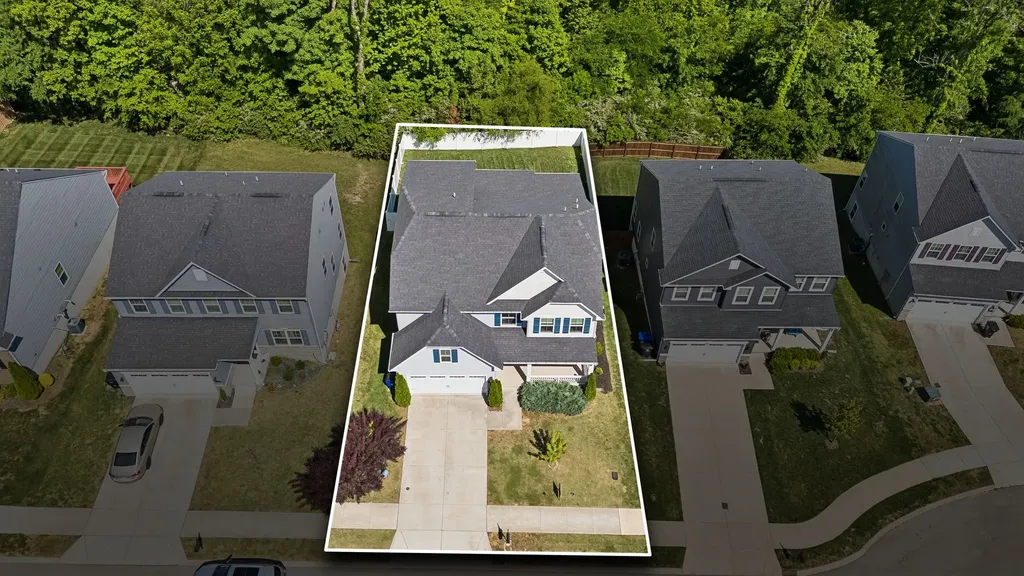 3404 Woodcrest Court Columbia TN 38401