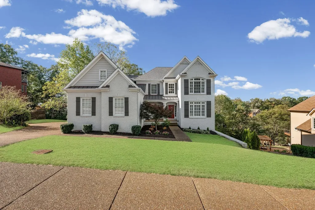 6040 Woodland Hills Drive Nashville TN 37211