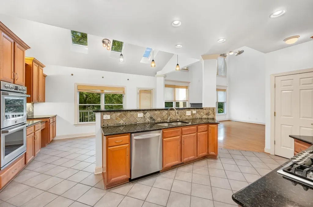 6040 Woodland Hills Drive Nashville TN 37211