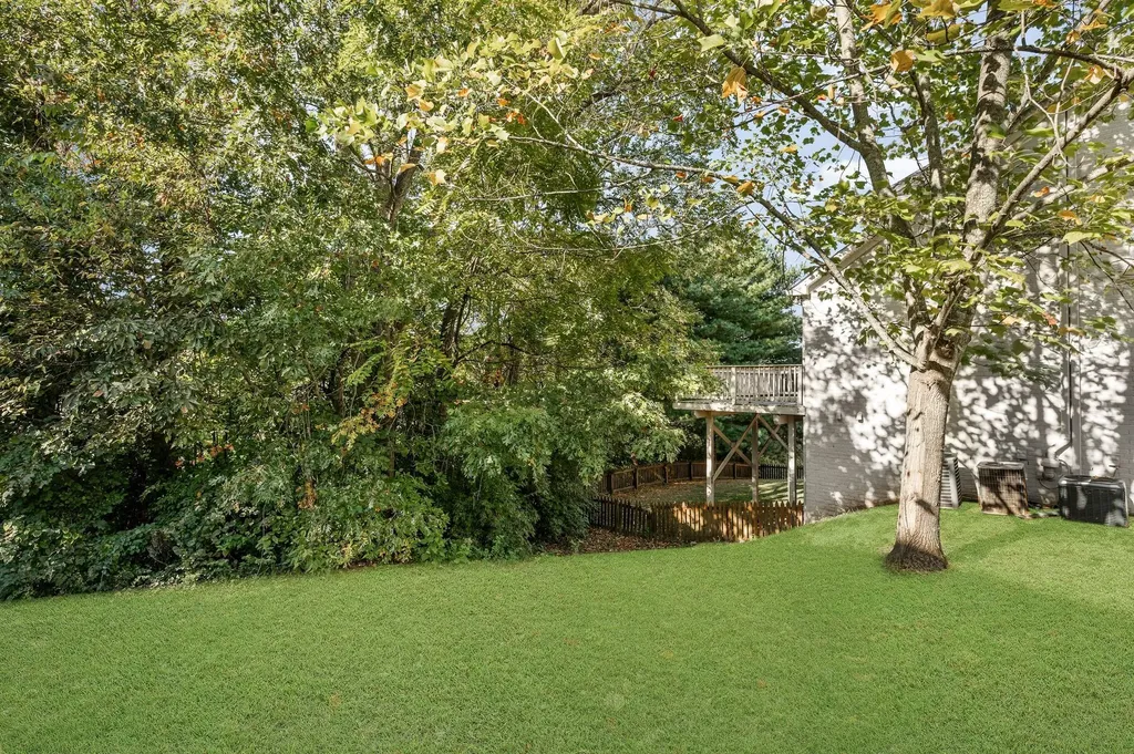 6040 Woodland Hills Drive Nashville TN 37211