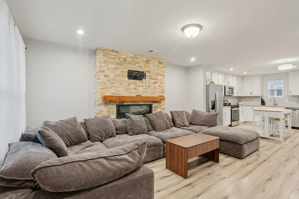 207 Mount Royal Court Murfreesboro TN 37128