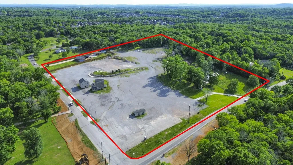 2060 Old Lebanon Dirt Road Mount Juliet TN 37122